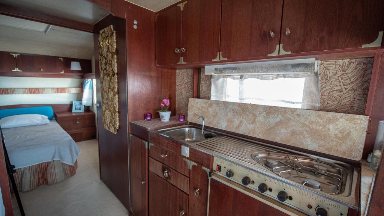Caravan Fishing Spot Porto Roxa Agios Leon Екстер'єр фото