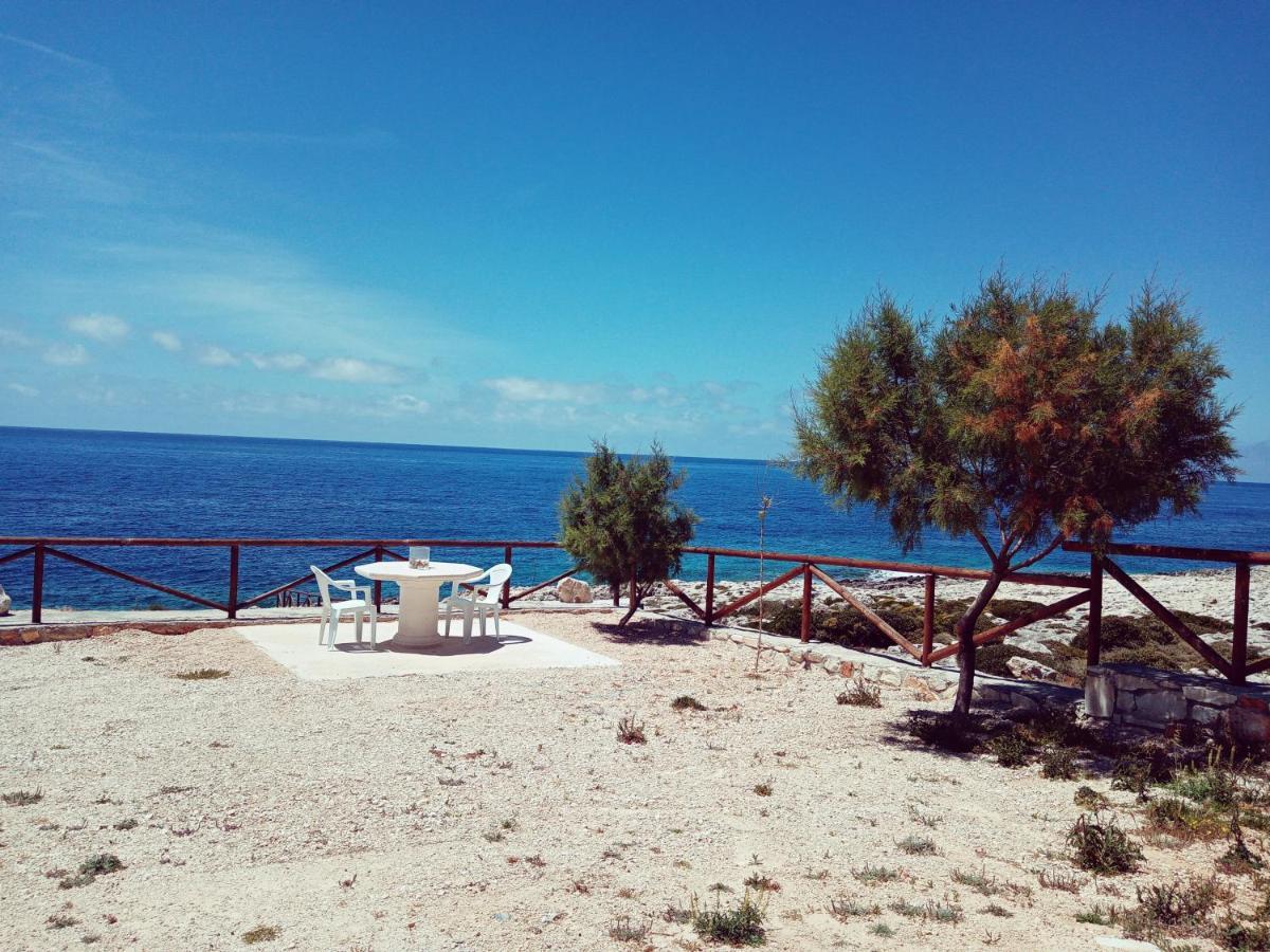 Caravan Fishing Spot Porto Roxa Agios Leon Екстер'єр фото