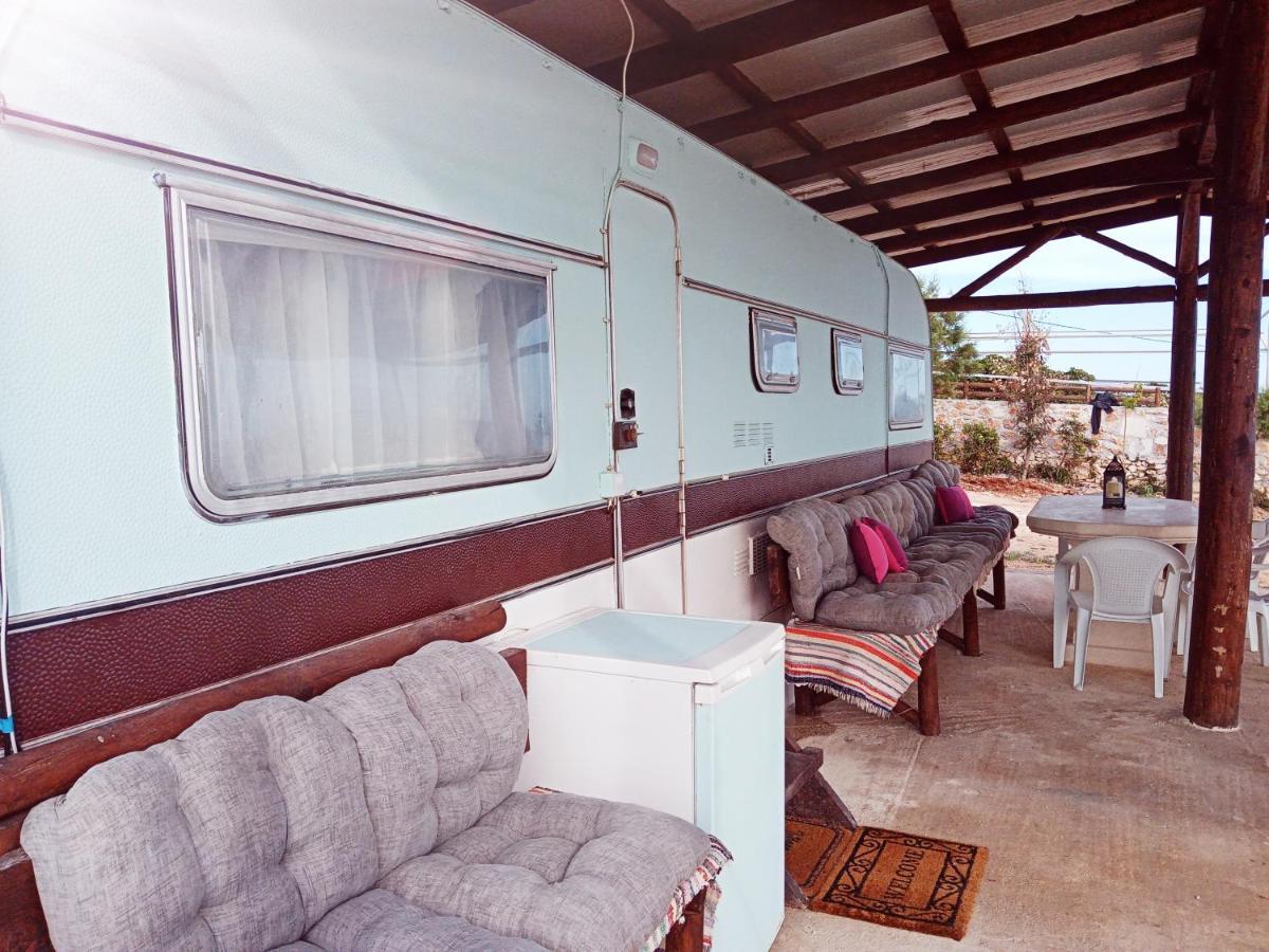 Caravan Fishing Spot Porto Roxa Agios Leon Екстер'єр фото