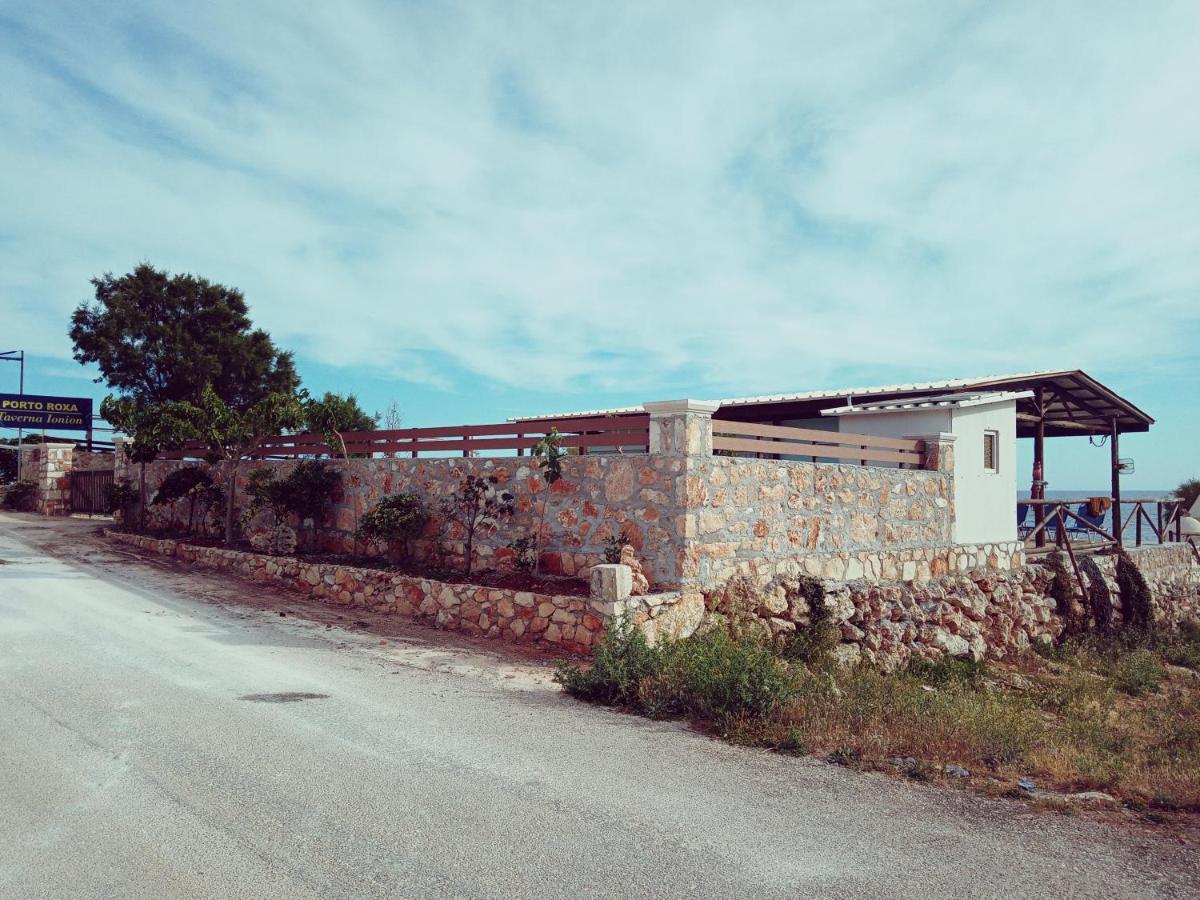 Caravan Fishing Spot Porto Roxa Agios Leon Екстер'єр фото